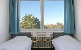 Spacious Apartments With View & Free Parking